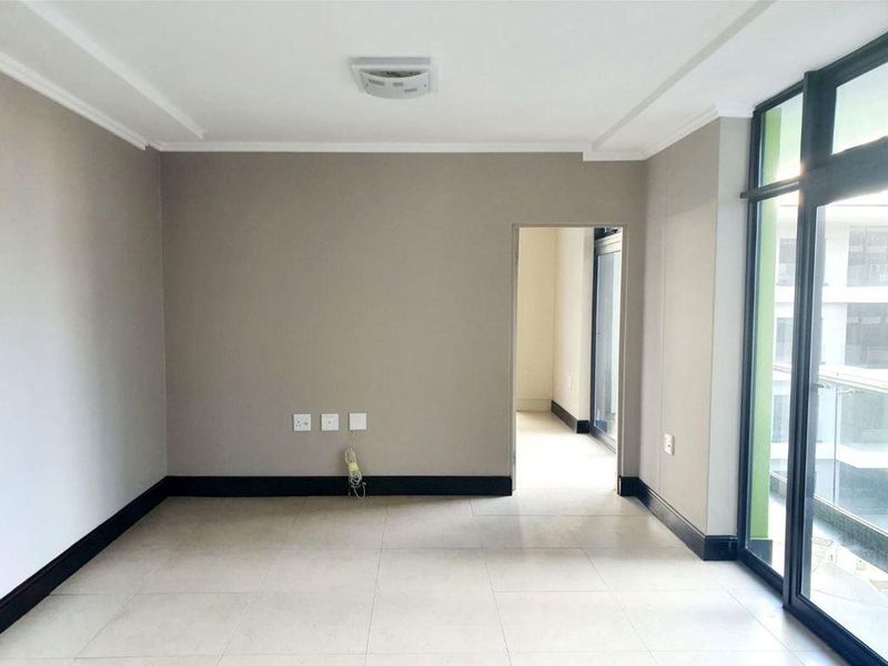 One of a kind modern 2 bedroom 2 bathroom apartment. - Photo 6