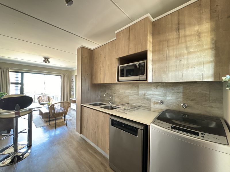 3 Bedroom Ground floor Apartment for Sale - Photo 10