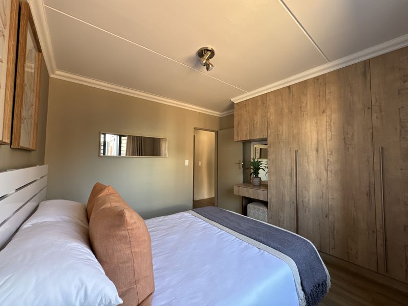 3 Bedroom Ground floor Apartment for Sale - Photo 7