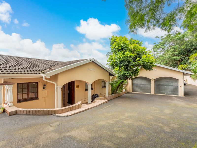 The epitome of modern living in this captivating family home! - Photo 2