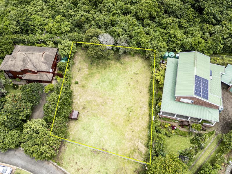 Plot with approved plan - Photo 10