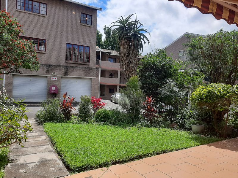 Spacious Apartment in Retirement Village - Photo 1