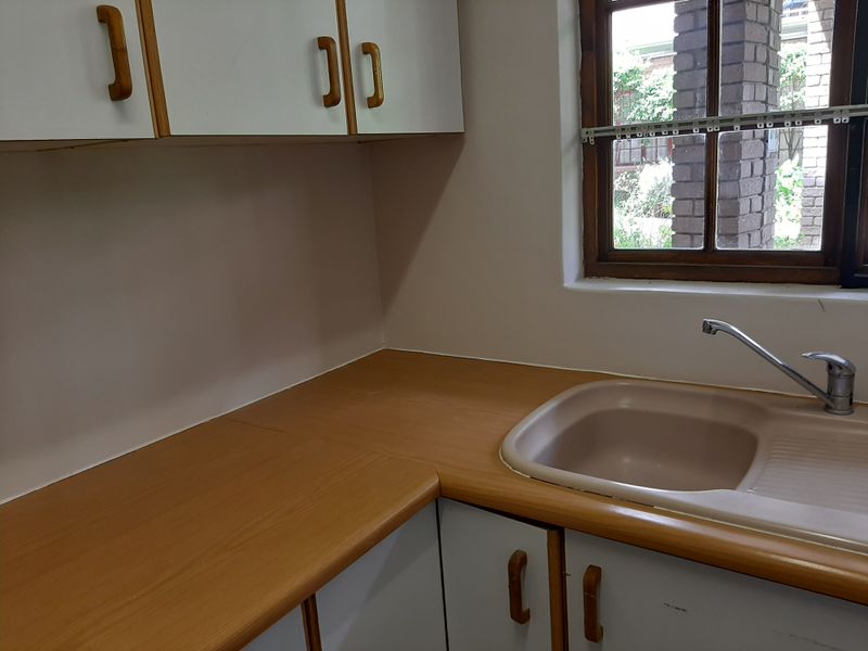 Spacious Apartment in Retirement Village - Photo 8
