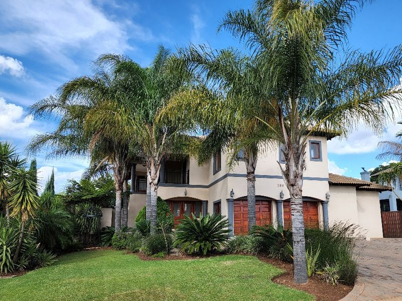 Stunning 4 x bedroom family home to RENT in Pebble Rock Golf Estate - Photo 1