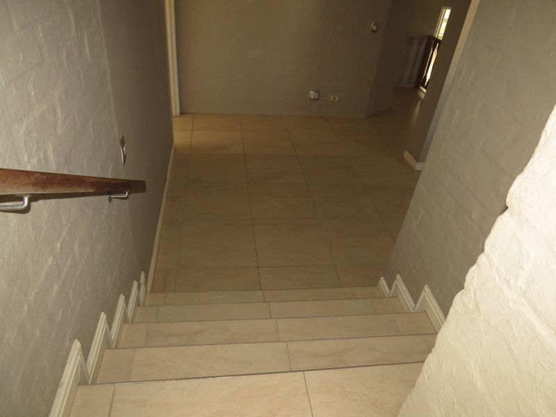 Spacious Coastal Living Home In Stilbaai - Photo 4