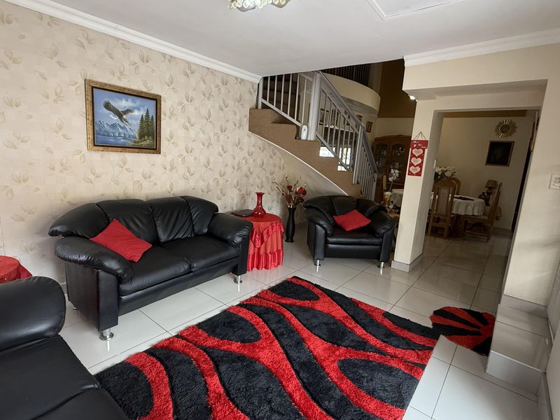 Readprop - 5 bedroom home for sale Phoenix - Photo 2