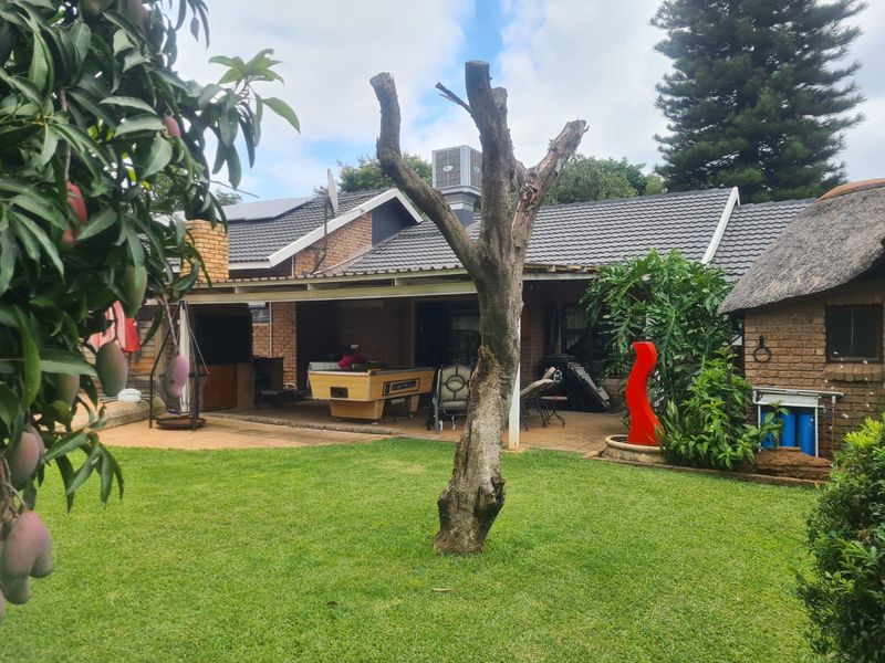 Exceptional Dual-Residence Property for Sale in popular area of Safari Tuine - Photo 2