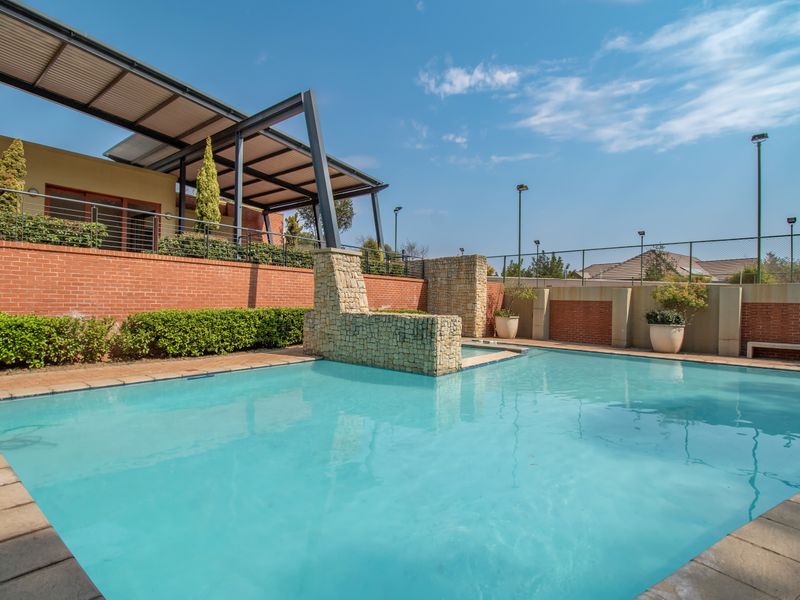 Move In ready 2 Bed 2 Bath Apartment for Sale !