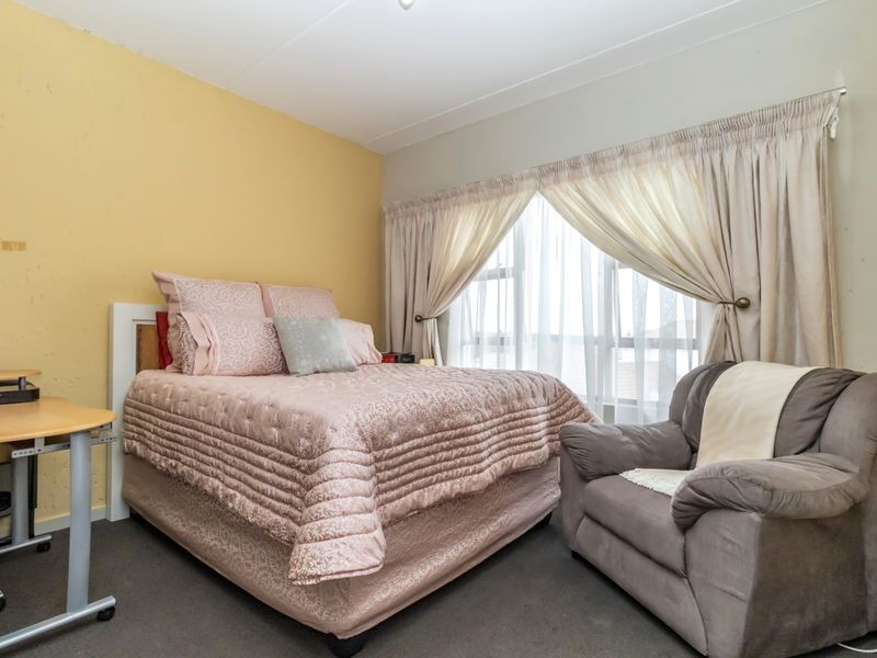 Move In ready 2 Bed 2 Bath Apartment for Sale ! - Photo 8