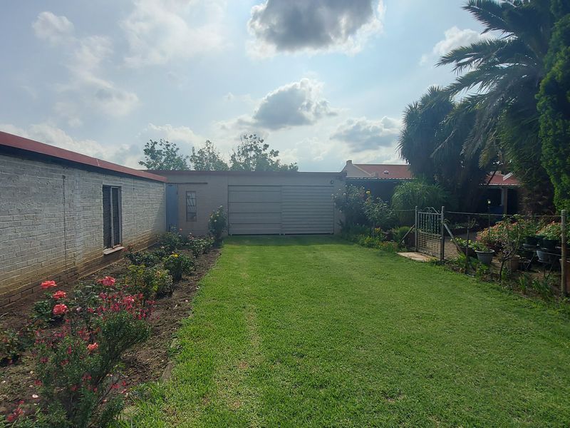 Beautiful 2.56 HA Small Holding for Sale - Photo 2