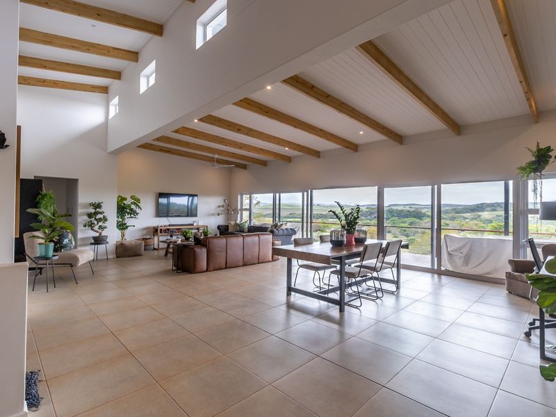 4 Bedroom Dream Home in Zini River Estate - Photo 2