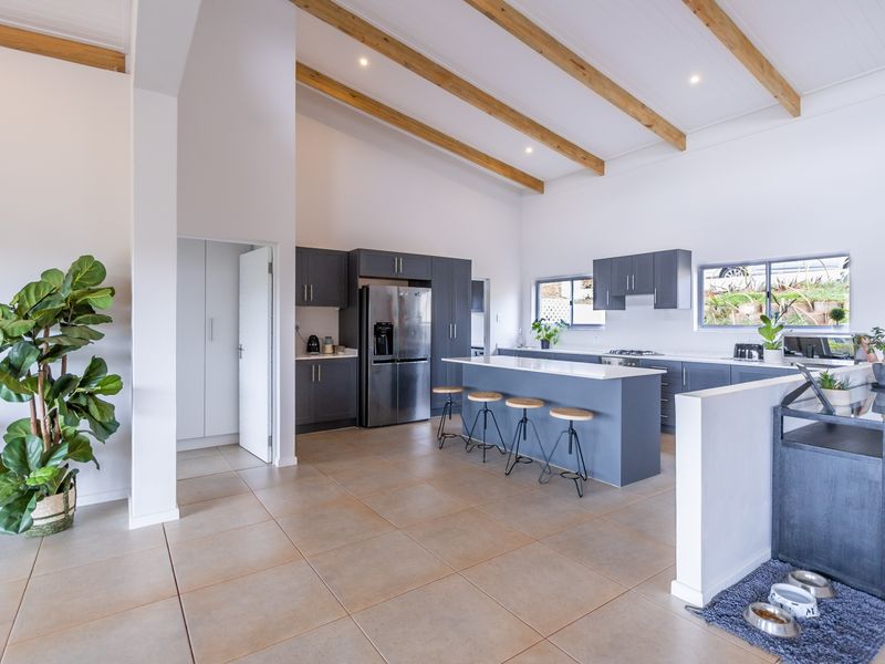 4 Bedroom Dream Home in Zini River Estate - Photo 5