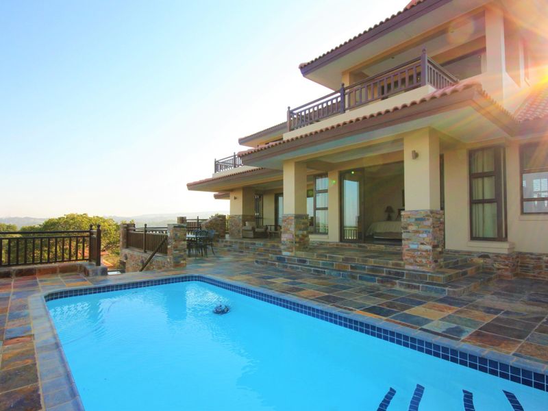 Balinese Villa in Secure Estate - Photo 2