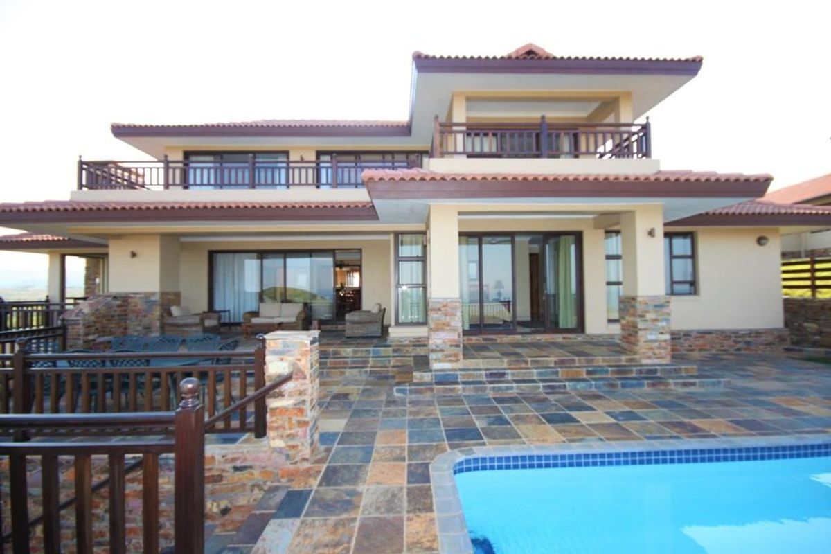 Balinese Villa in Secure Estate - Photo 3