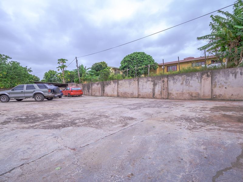 Stunning Stanger: Your Dream Property Awaits - Photo 4