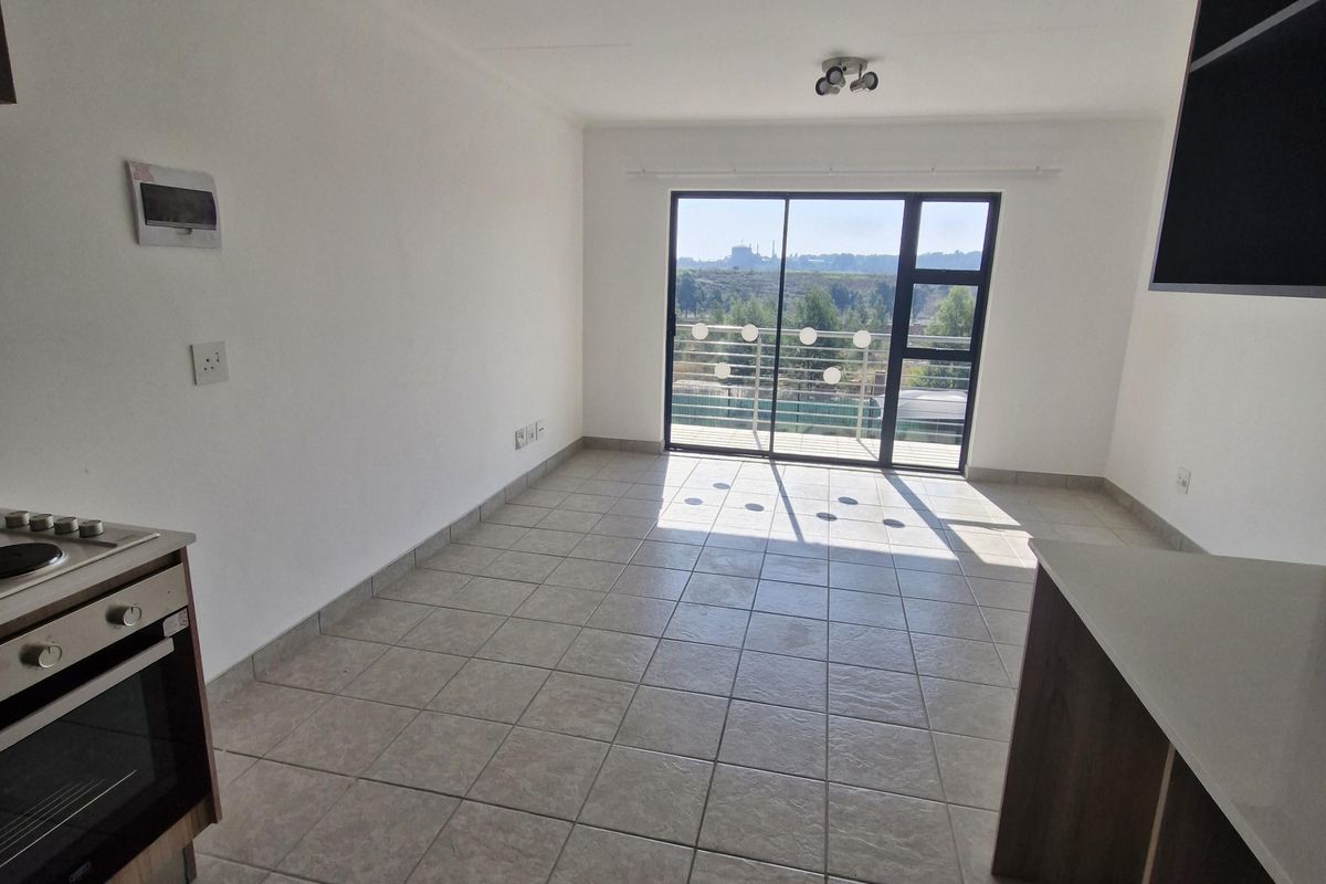 Apartment Rental Monthly In Kempton Park - Photo 3