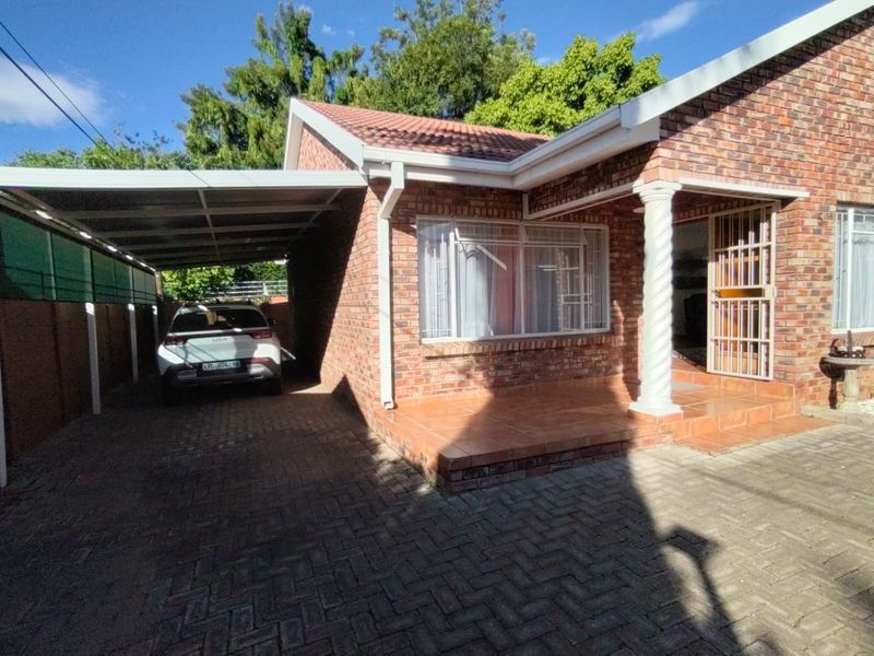 Move in readyTownhouse for sale in Parys - Photo 2