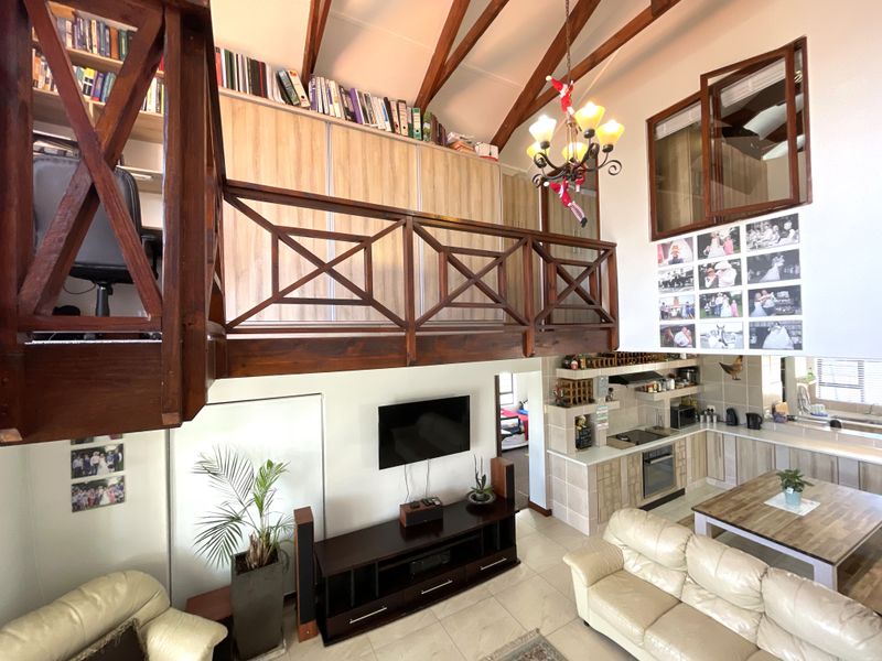 Inviting Home in Luxury and Style... - Photo 5