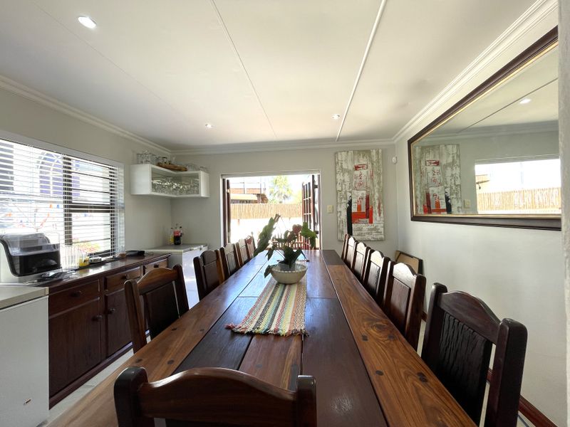 Inviting Home in Luxury and Style... - Photo 9