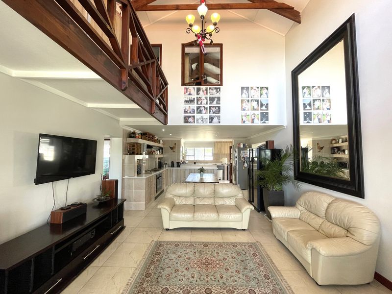 Inviting Home in Luxury and Style... - Photo 3