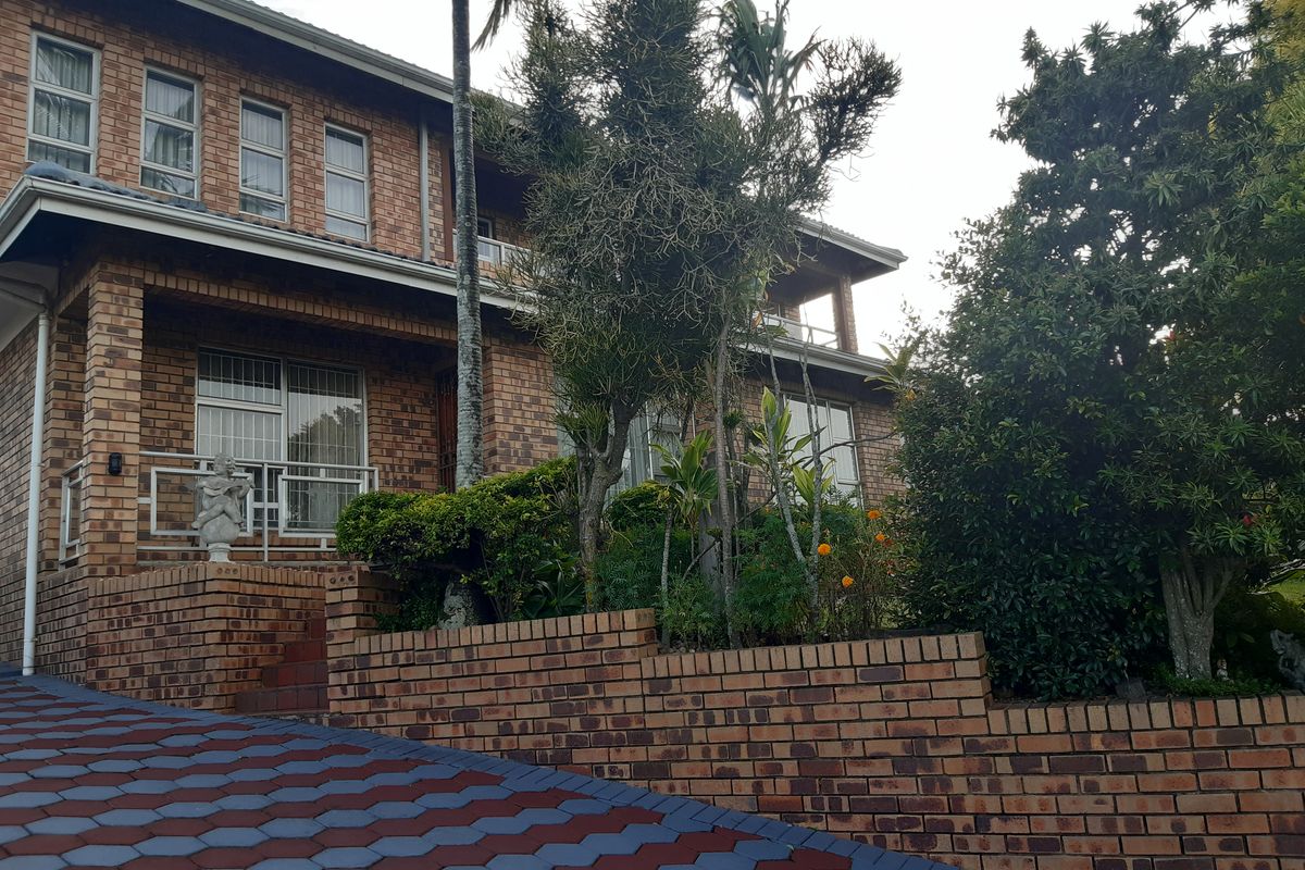 Beautiful Home, Umhlatuzana, Chatsworth - Photo 2