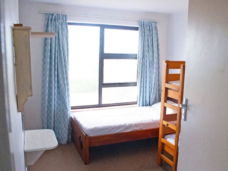 Exquisite 7-bedroom house for rent in Canals, St Francis Bay - a luxurious waterfront retreat awaits - Photo 10