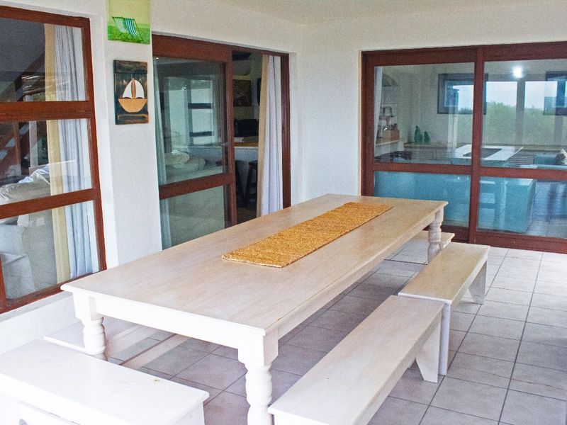 Exquisite 7-bedroom house for rent in Canals, St Francis Bay - a luxurious waterfront retreat awaits - Photo 9