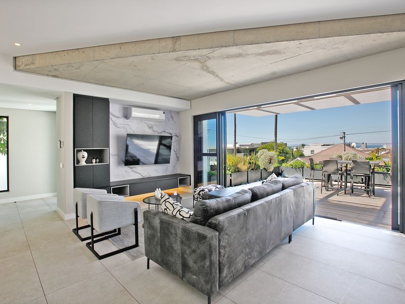 FULLY FURNISHED - MODERN FAMILY HOME IN SOUGHT AFTER FRESNAYE - Photo 4