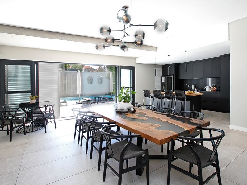 FULLY FURNISHED - MODERN FAMILY HOME IN SOUGHT AFTER FRESNAYE - Photo 9