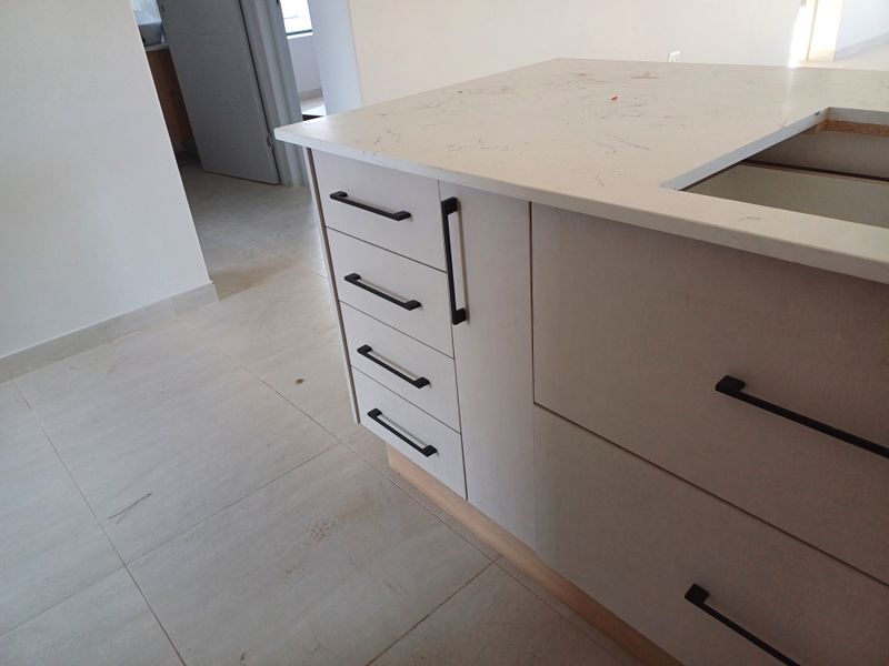 Modern family home - Photo 9