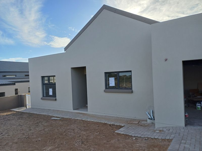 Modern family home - Photo 2