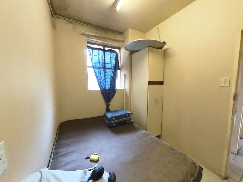 Secure Sunnyside Flat Offering Space And Convenienc - Photo 9