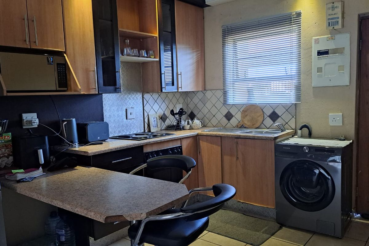 Two bedroom apartment for sale! - Photo 5