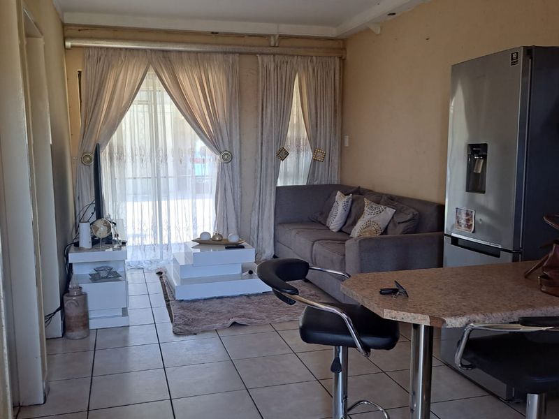 Two bedroom apartment for sale! - Photo 6