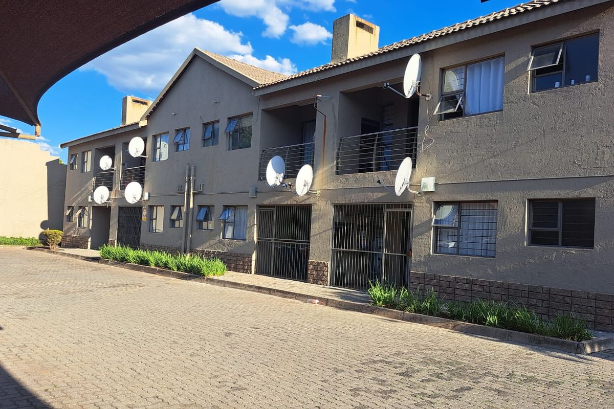 Two bedroom apartment for sale! - Photo 2