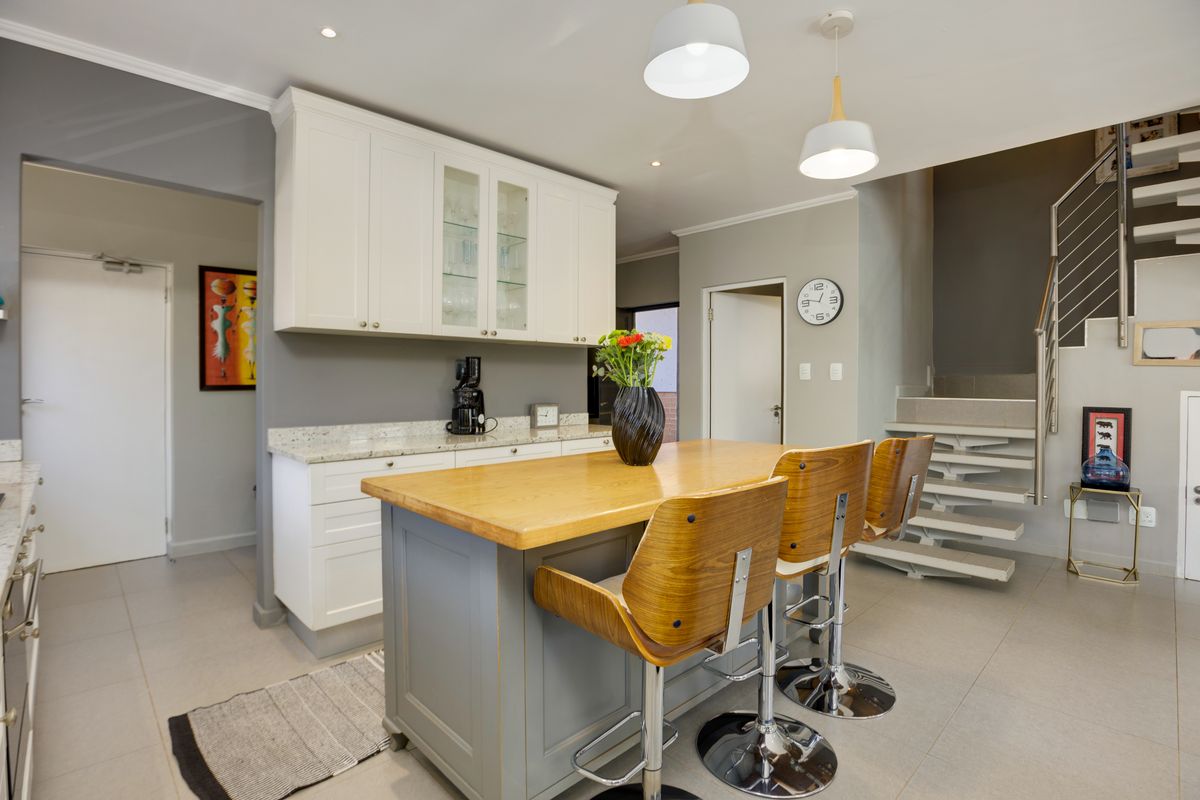 Modern Tranquility in the Heart of Bryanston East - Photo 2