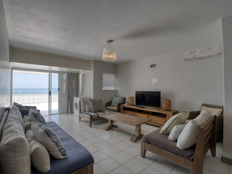 Stunning Seaview Property with Direct Beach Access - Photo 8