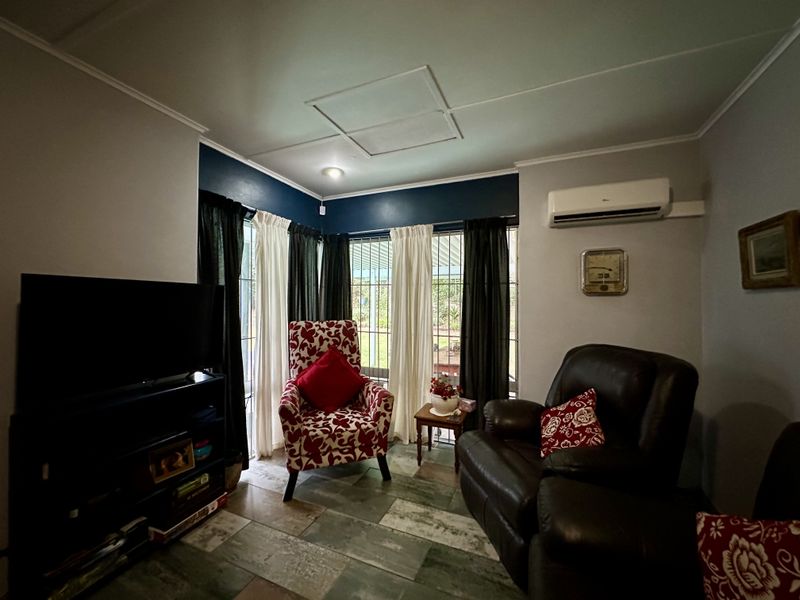 Beautiful 4-Bedroom Home with Flatlet in Meer En See – A Rare Find! - Photo 10