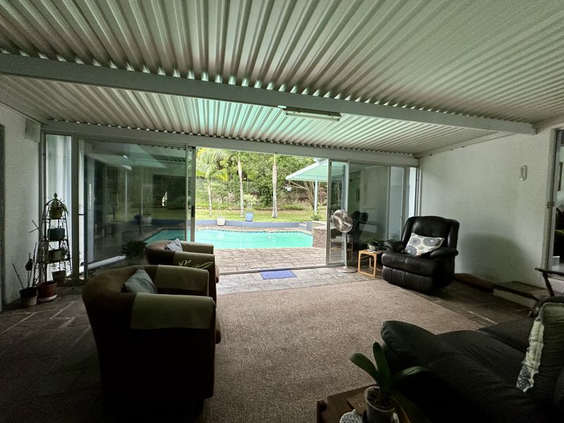 Beautiful 4-Bedroom Home with Flatlet in Meer En See – A Rare Find! - Photo 3