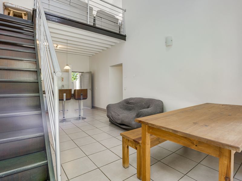 2 bedroom, 2 bathroom townhouse - Photo 8