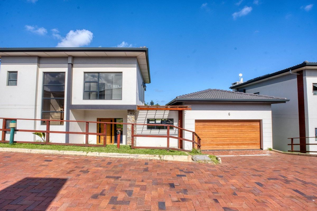 Modern Townhouse in Palm Lakes Estate - Photo 5