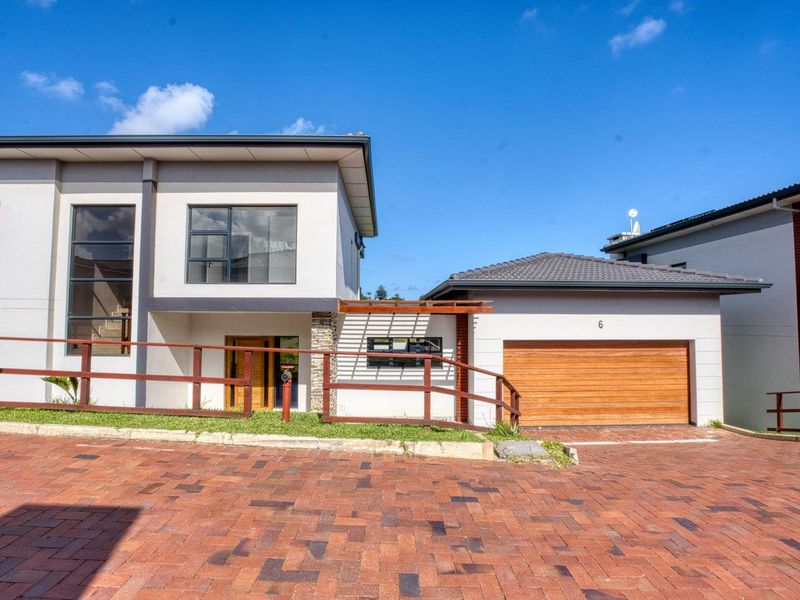 Modern Townhouse in Palm Lakes Estate - Photo 5