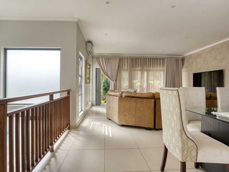 Stunning Modern 4-Bedroom Home with Pool in Ballito - Photo 10