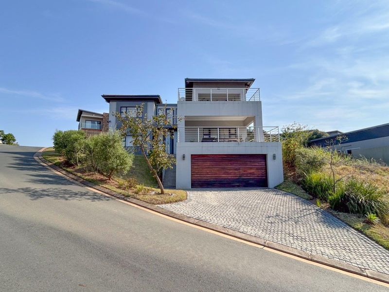 Stunning 4 Bedroom Home in Palm Lakes - Photo 5