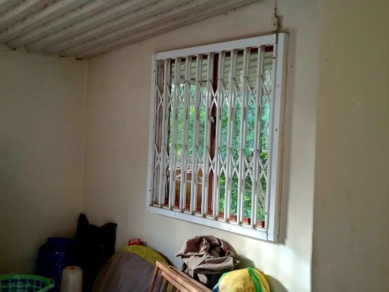 Charming 3-Bedroom Home in Mandeni with Beach Access & Flatlet - Photo 9