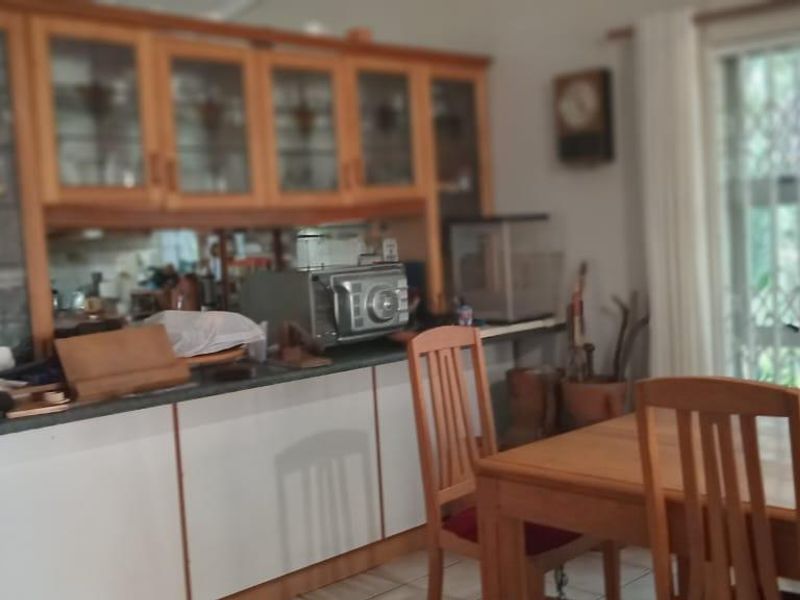 Charming 3-Bedroom Home in Mandeni with Beach Access & Flatlet - Photo 3