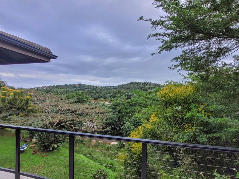 5 Bedroom Townhouse in Simbithi - Photo 1