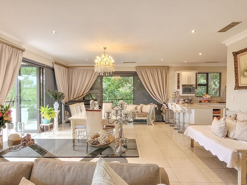 5 Bedroom Townhouse in Simbithi - Photo 2