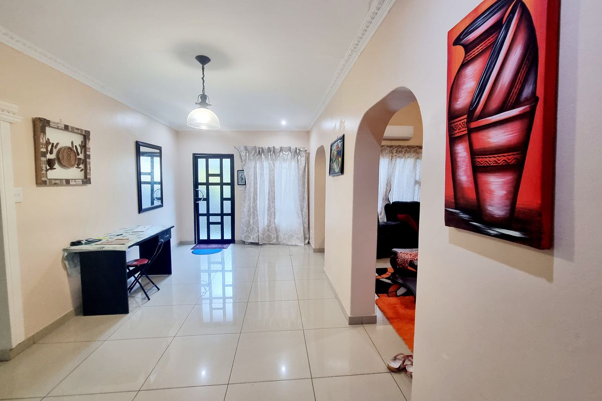Beatiful Complex For Sale - Photo 2