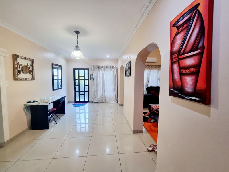 Beatiful Complex For Sale - Photo 2